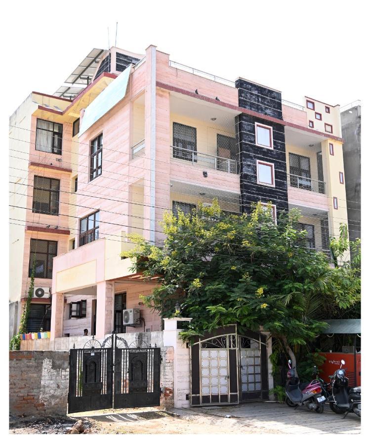 Sohanas Homestays- 2 Bhk Luxury Apartment Near Jaipur International Airport Kültér fotó